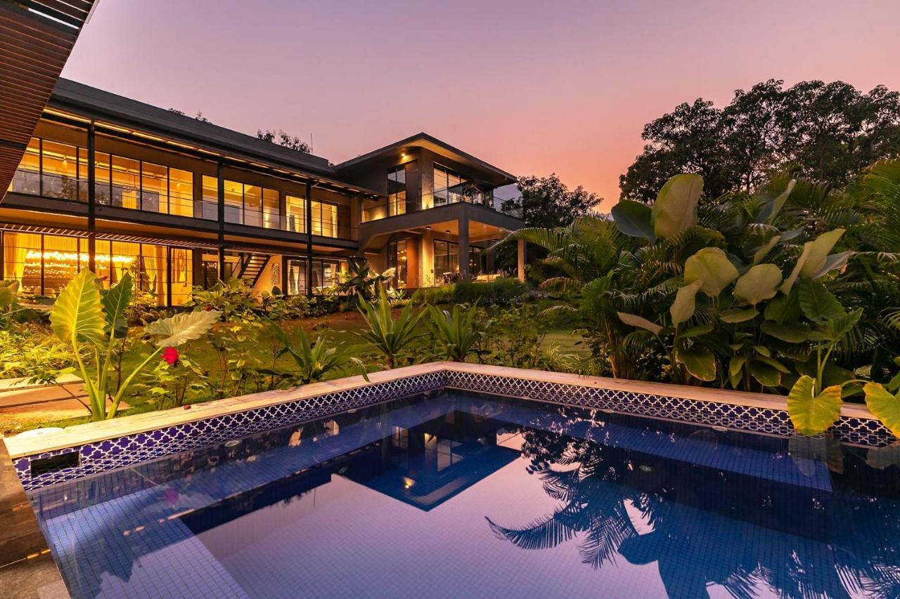 אליבג Stayvista At The Charcoal Villa Luxury Collection מראה חיצוני תמונה