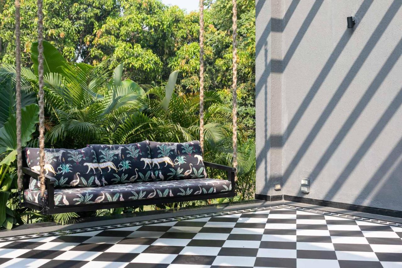 אליבג Stayvista At The Charcoal Villa Luxury Collection מראה חיצוני תמונה