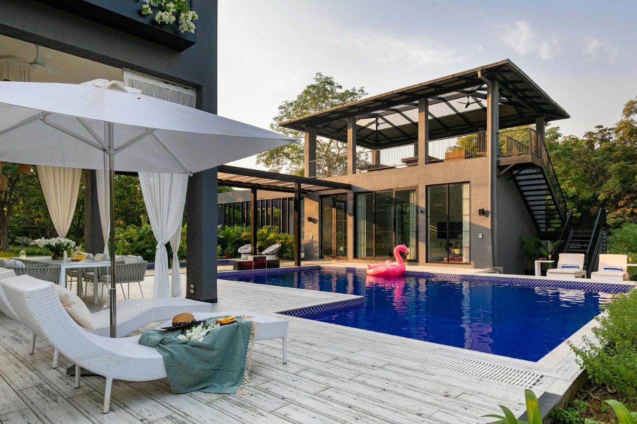 אליבג Stayvista At The Charcoal Villa Luxury Collection מראה חיצוני תמונה