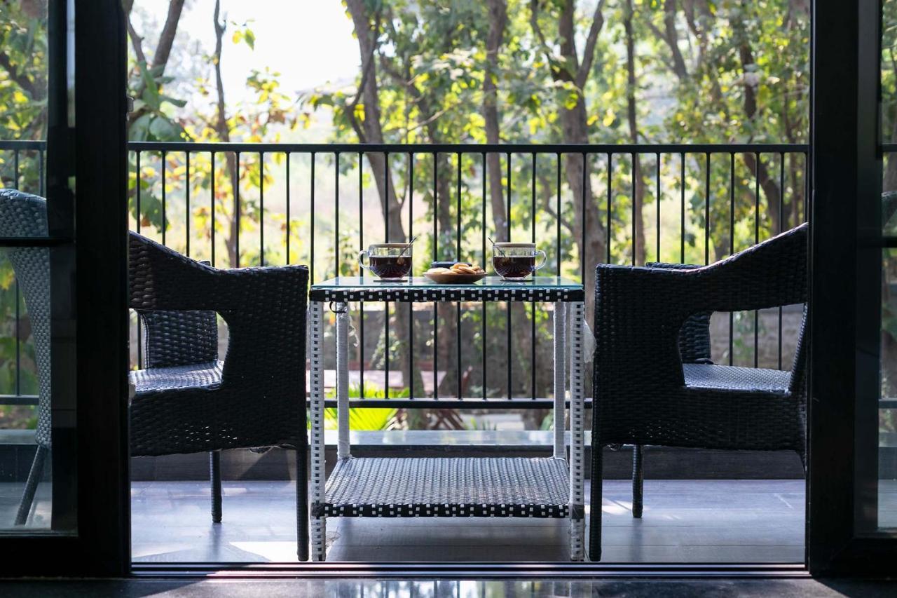 אליבג Stayvista At The Charcoal Villa Luxury Collection מראה חיצוני תמונה