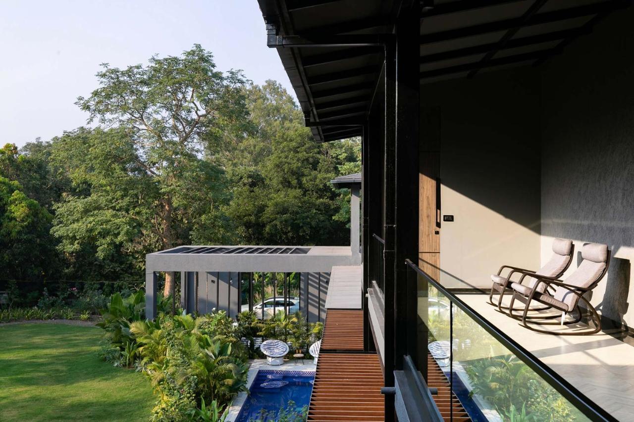 אליבג Stayvista At The Charcoal Villa Luxury Collection מראה חיצוני תמונה