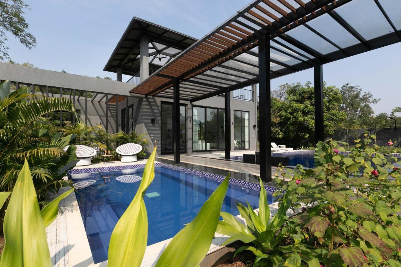 אליבג Stayvista At The Charcoal Villa Luxury Collection מראה חיצוני תמונה