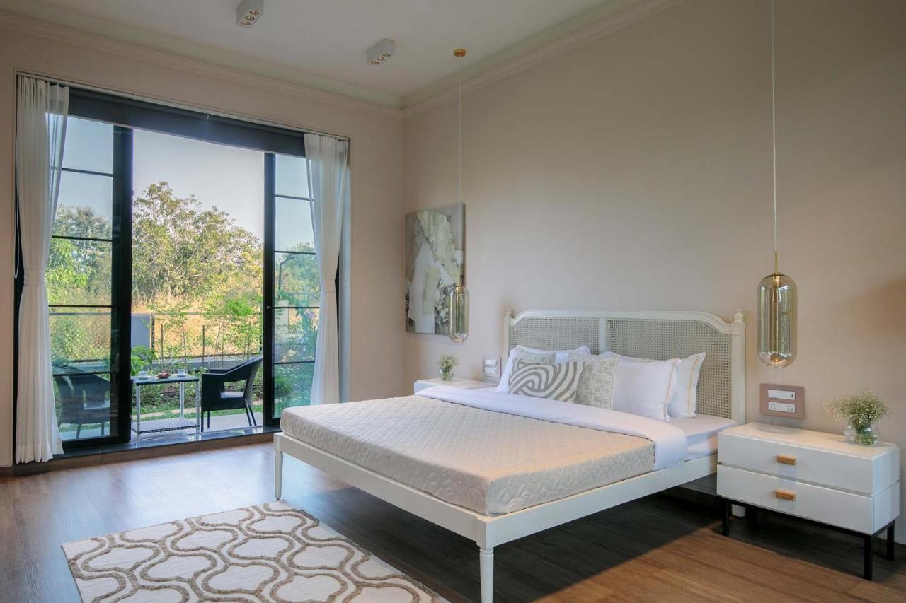 אליבג Stayvista At The Charcoal Villa Luxury Collection מראה חיצוני תמונה