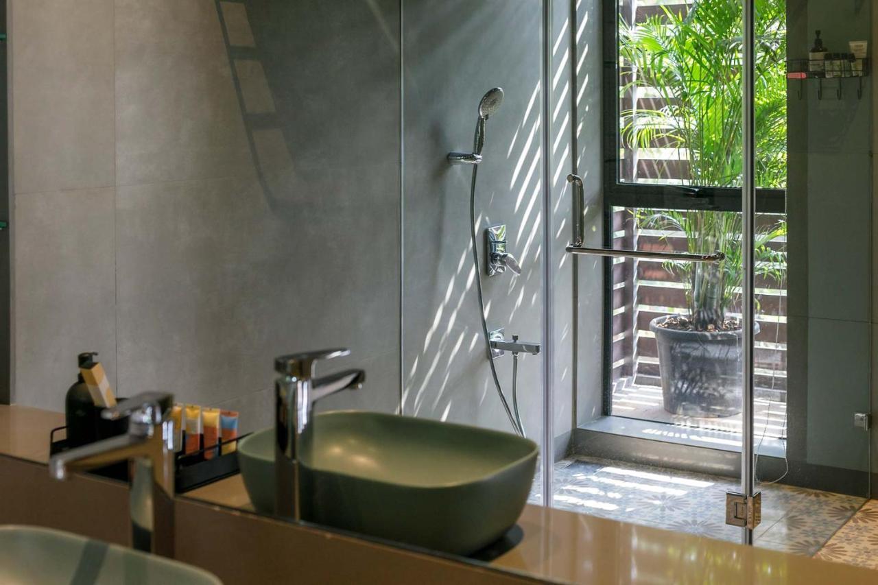 אליבג Stayvista At The Charcoal Villa Luxury Collection מראה חיצוני תמונה