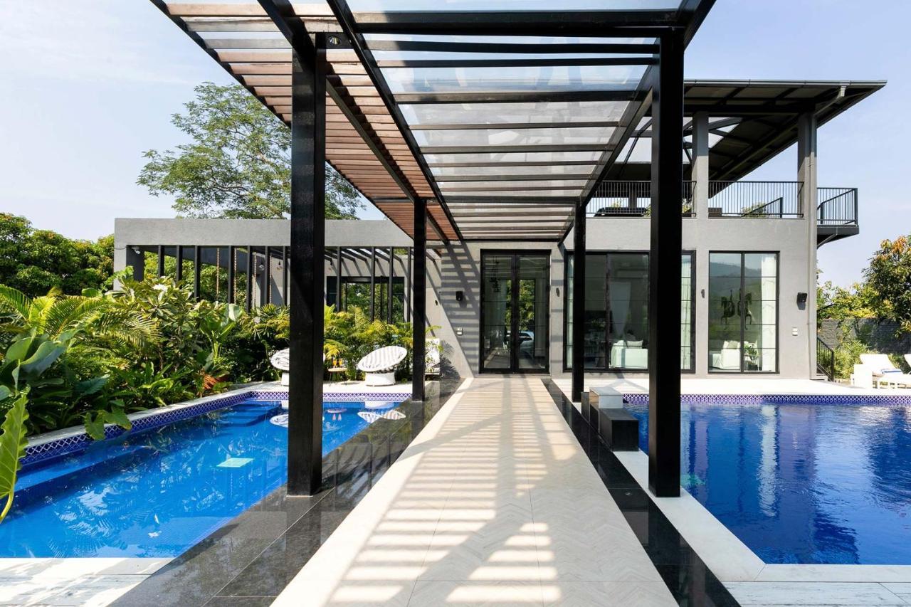 אליבג Stayvista At The Charcoal Villa Luxury Collection מראה חיצוני תמונה