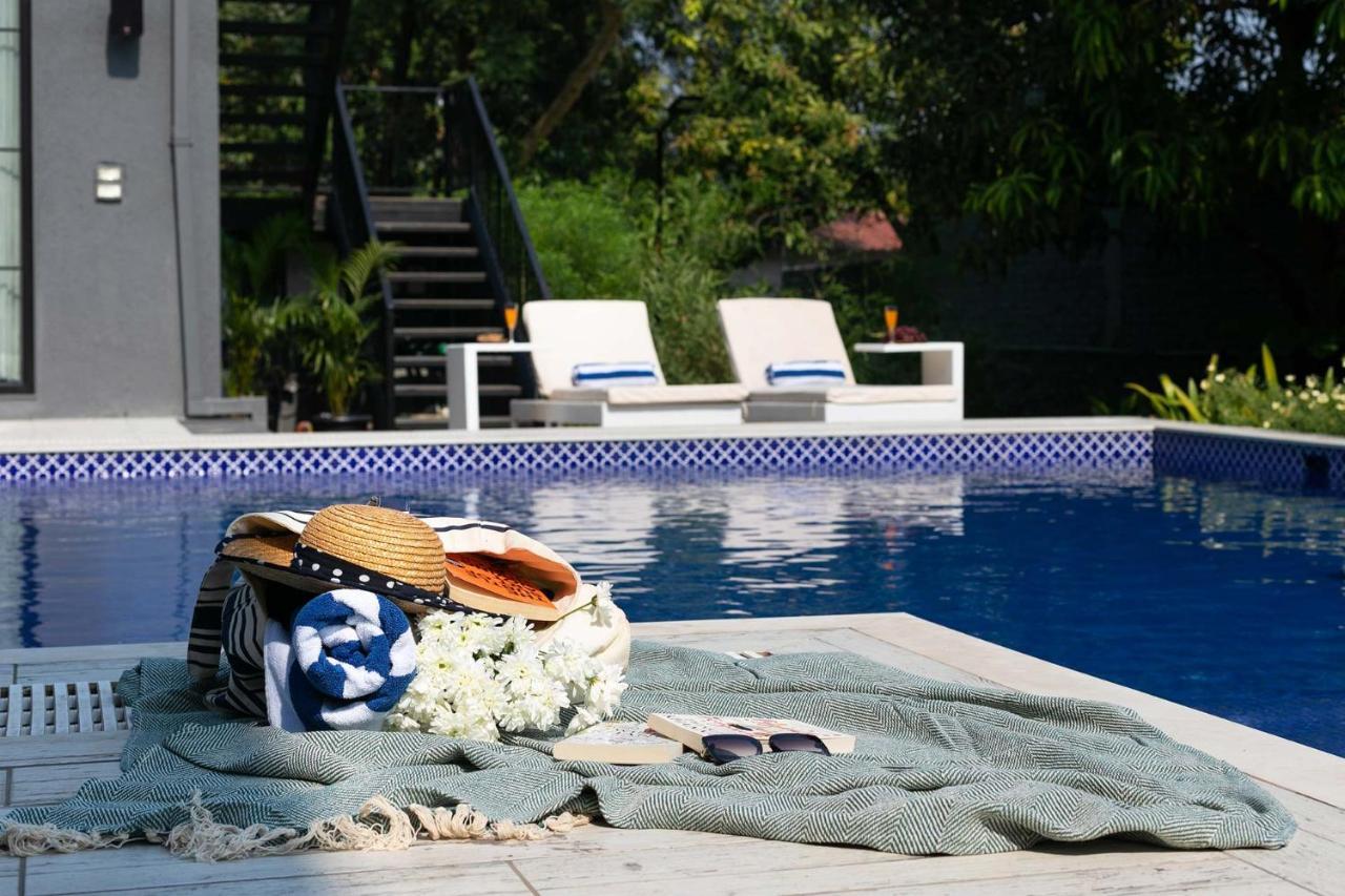 אליבג Stayvista At The Charcoal Villa Luxury Collection מראה חיצוני תמונה